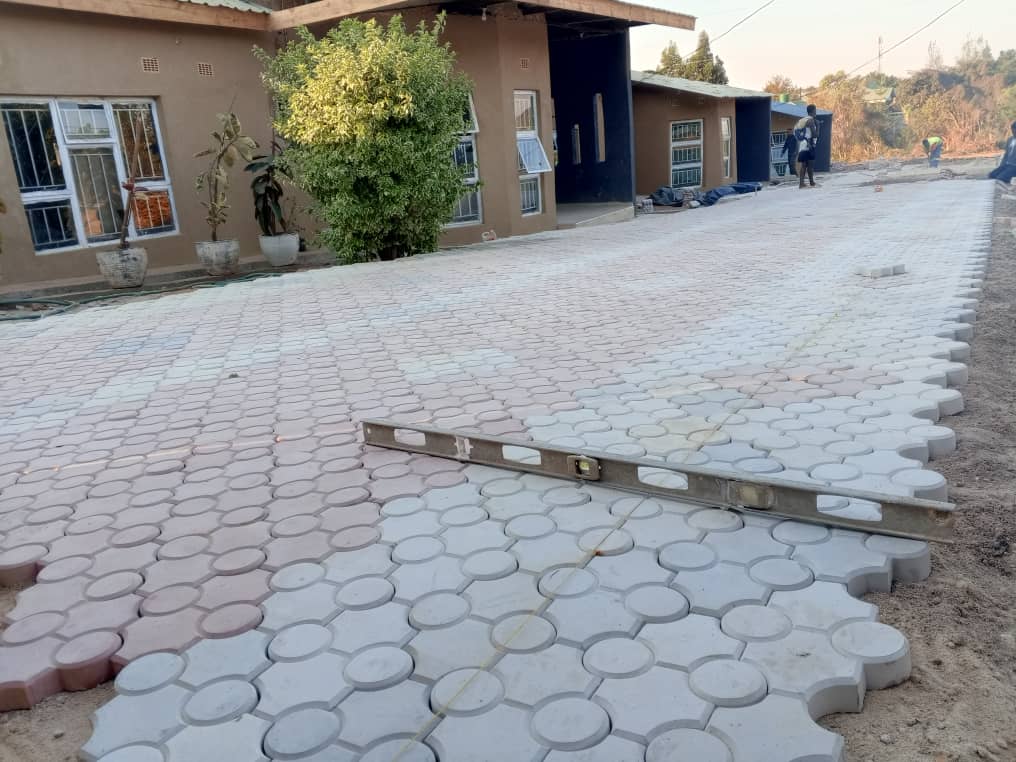 Paving in Silverest